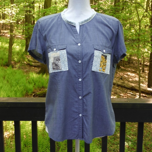Tops - Cat & Flowers Little Blue Blouse - Short Sleeve